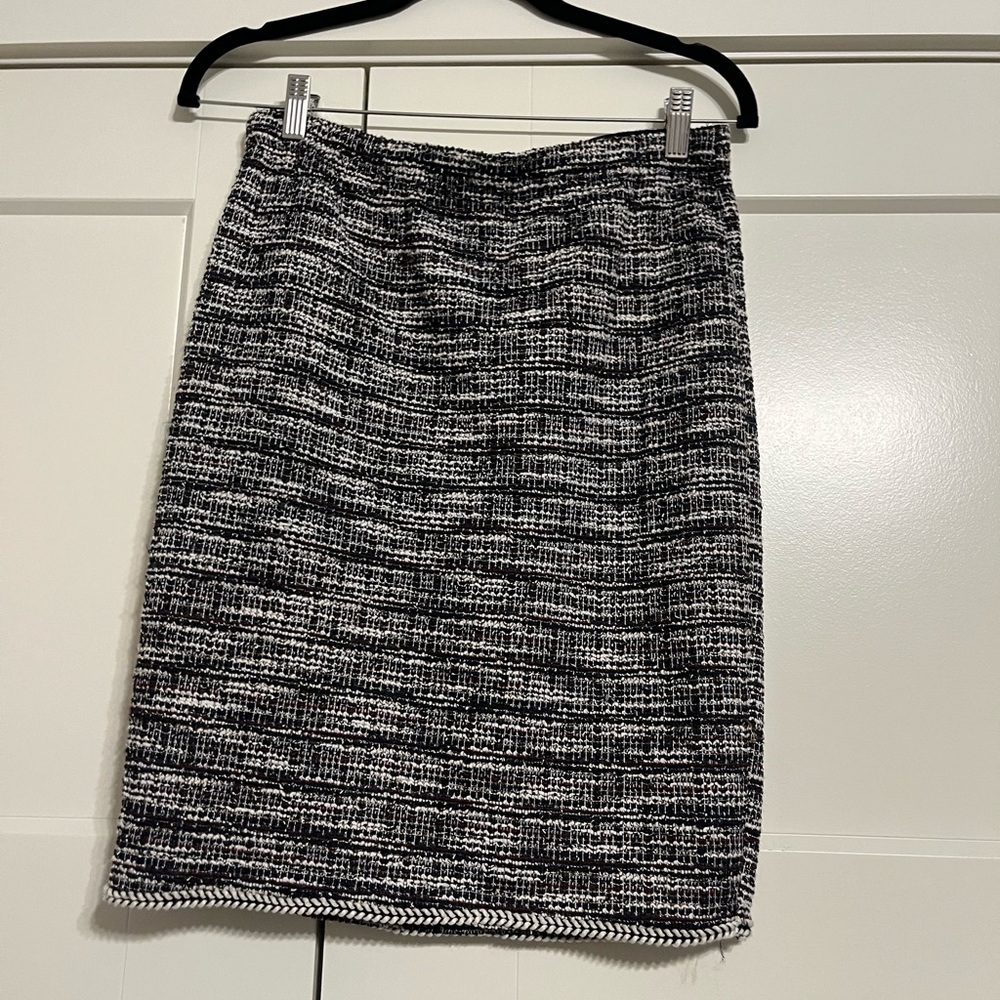 Maroon, navy, white twill skirt